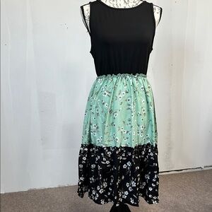 Calico country style midi sleeveless black mint green floral summer dress